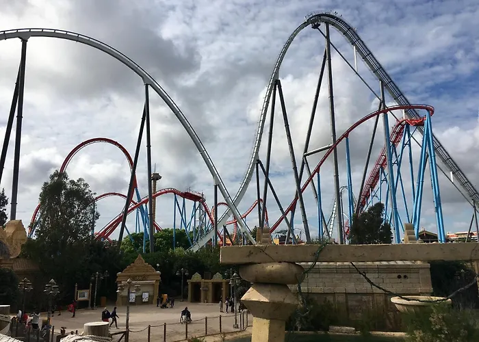 Rhasimar Centro アパート サロウ